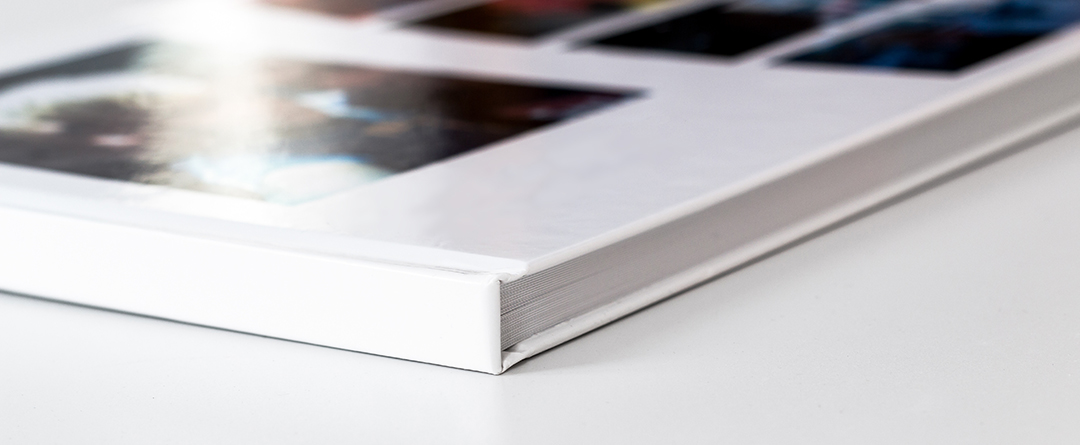 Many coiled school books together; repeating pattern of coils ho